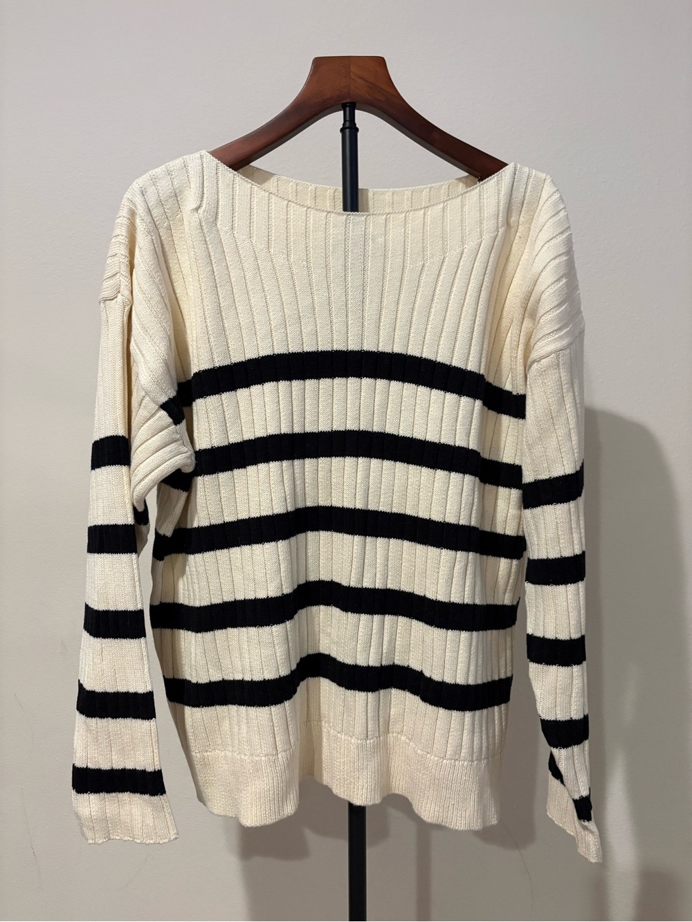 Universal Thread Cream Sweater with Black Stripes XXL